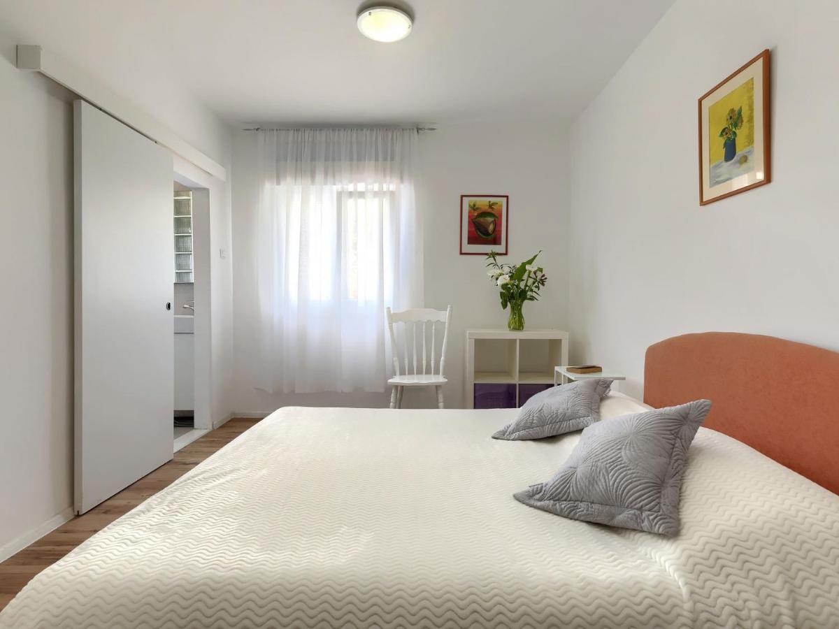 Apartma Laura By Interhome